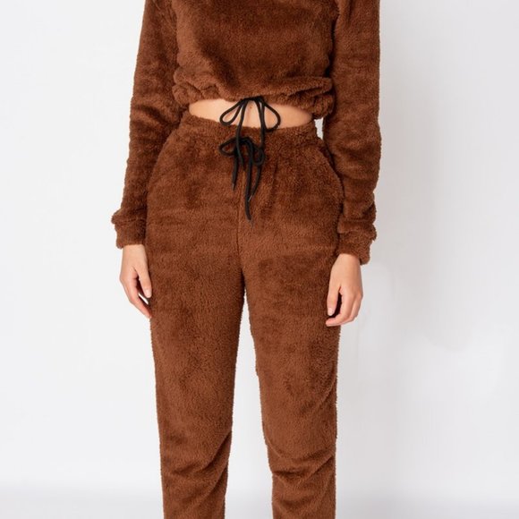 CLEARANCE FINAL PRICE IMPORTED JOGGER SET TOP AND BOTTOM - Picture 8 of 9